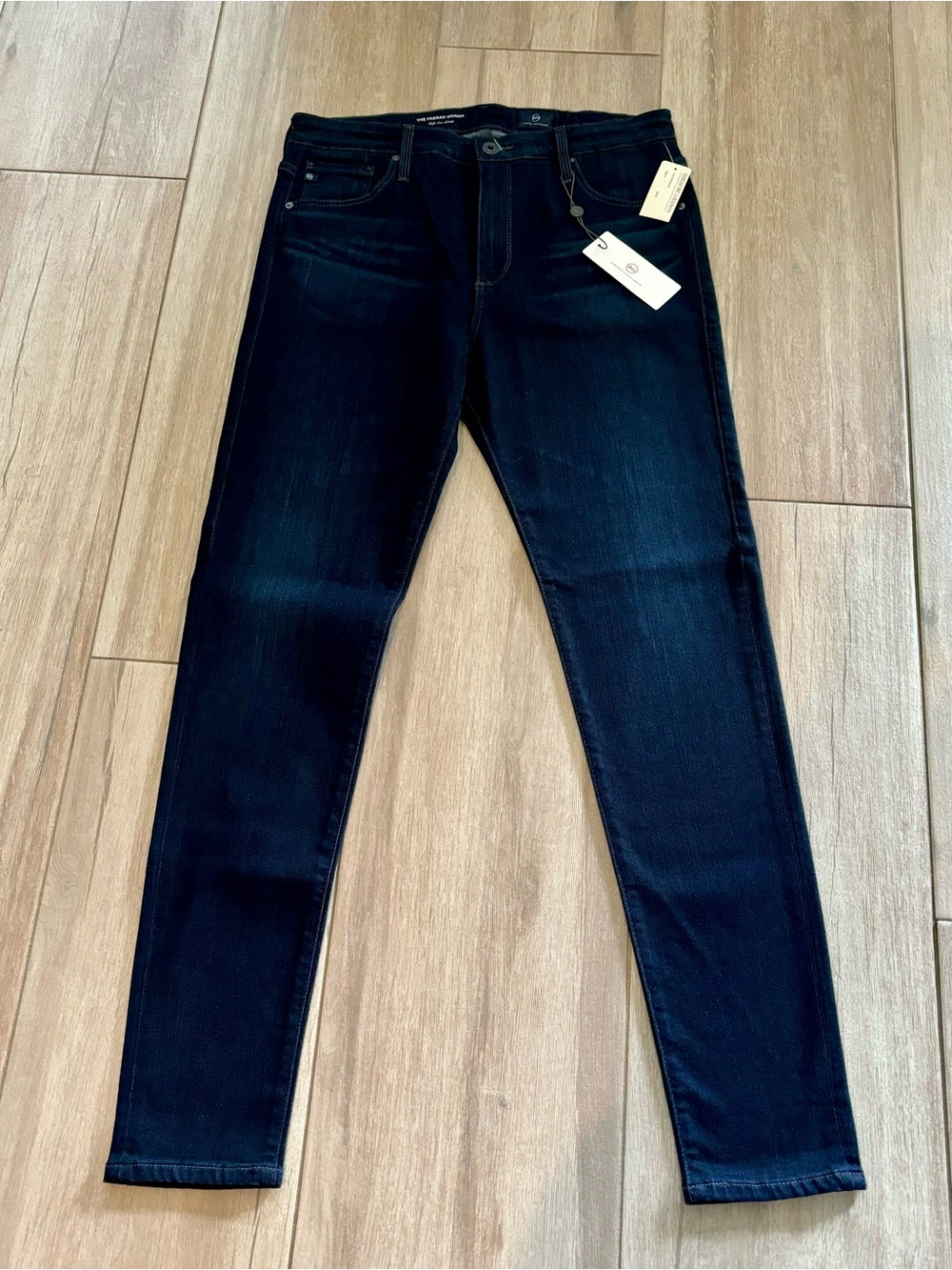 Ag Adriano Goldschmied High Rise Farrah Skinny in Dark Indigo Size 31